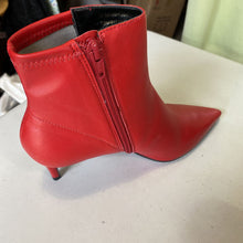 Load image into Gallery viewer, Top Shop Pointed Boot 5.5