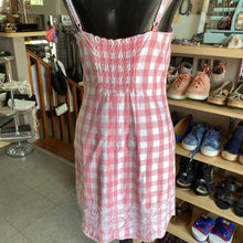 Load image into Gallery viewer, Lilly Pulitzer gingham dress 8