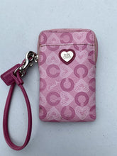 Load image into Gallery viewer, Coach Clutch