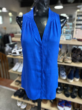 Load image into Gallery viewer, Banana Republic (outlet) Sleeveless top S