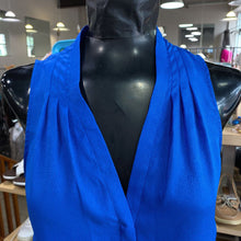 Load image into Gallery viewer, Banana Republic (outlet) Sleeveless top S