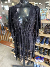 Load image into Gallery viewer, Becca Coverup M-L