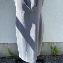 Load image into Gallery viewer, Calvin Klein Dress 10 NWT