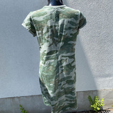 Load image into Gallery viewer, Gap Camo Dress M