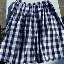 Load image into Gallery viewer, J Crew Gingham skirt M