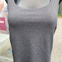 Load image into Gallery viewer, Lululemon tank w bra 6