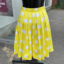 Load image into Gallery viewer, Pink Tartan polka dot pleated skirt 2