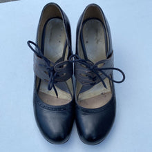 Load image into Gallery viewer, John Fluevog shoes 9.5
