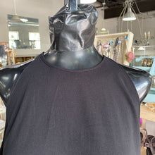 Load image into Gallery viewer, Wilfred cold shoulder top M
