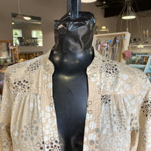 Load image into Gallery viewer, The North Face circle print top M