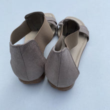Load image into Gallery viewer, Flexx sandals 8.5