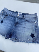Load image into Gallery viewer, Hudson denim shorts 29