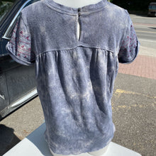 Load image into Gallery viewer, Akemi + Kim tie dye top M