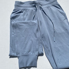 Load image into Gallery viewer, Lululemon pants 4