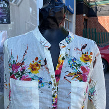 Load image into Gallery viewer, Cotton Daisy floral top L