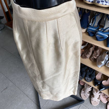 Load image into Gallery viewer, Dolce & Gabbana silk lined skirt 40