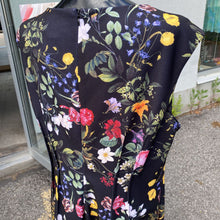 Load image into Gallery viewer, Calvin Klein floral dress 16