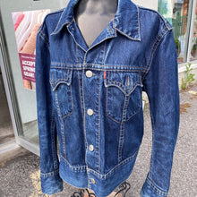 Load image into Gallery viewer, Levis denim jacket (Large stitch effect) L