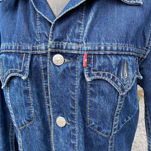 Load image into Gallery viewer, Levis denim jacket (Large stitch effect) L