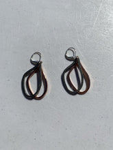 Load image into Gallery viewer, Double metal earring