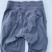 Load image into Gallery viewer, Lululemon pants 4