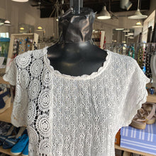 Load image into Gallery viewer, Luna Moon lace/eyelet top M