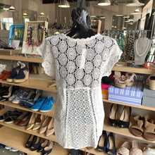 Load image into Gallery viewer, Luna Moon lace/eyelet top M