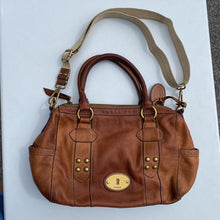 Load image into Gallery viewer, Fossil Leather Handbag