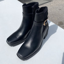 Load image into Gallery viewer, Truffle Collection pleather ankle boots NWOT 38