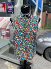 Load image into Gallery viewer, Calvin Klein Jeans floral top S