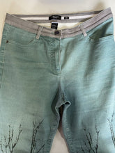 Load image into Gallery viewer, Olsen Lisa printed jeans 8