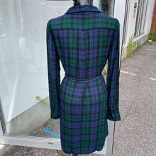 Load image into Gallery viewer, Banana Republic (outlet) plaid shirt dress 8