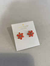 Load image into Gallery viewer, Kate Spade flower studs NWT