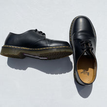 Load image into Gallery viewer, Dr. Martens 1461 Oxfords 9 (US W)