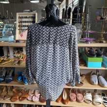 Load image into Gallery viewer, Stephanie Davis dog print top S