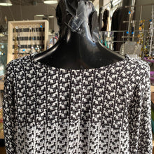 Load image into Gallery viewer, Stephanie Davis dog print top S