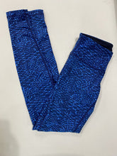 Load image into Gallery viewer, Lululemon leggings 6