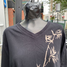 Load image into Gallery viewer, Marushka handprints top XL