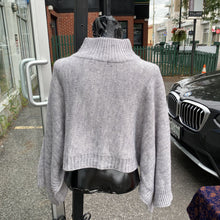 Load image into Gallery viewer, bishop + young cropped sweater S