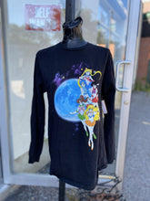 Load image into Gallery viewer, Sailor Moon Graphic Top M