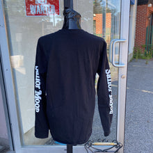 Load image into Gallery viewer, Sailor Moon Graphic Top M