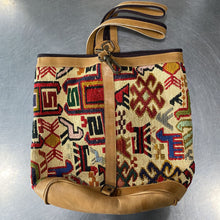 Load image into Gallery viewer, Embriodered leather backpack