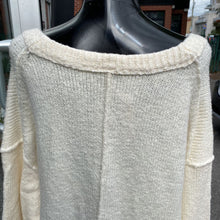 Load image into Gallery viewer, Free People sweater L