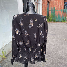 Load image into Gallery viewer, Ann Taylor smocked waist top M