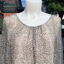 Load image into Gallery viewer, ProntoModa Giusy silk top M