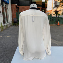 Load image into Gallery viewer, Victoria's Secret silk top M