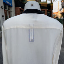 Load image into Gallery viewer, Victoria's Secret silk top M