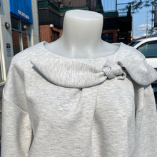 Load image into Gallery viewer, Banana Republic bow top M