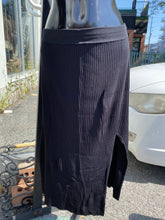 Load image into Gallery viewer, Wilfred knit skirt L