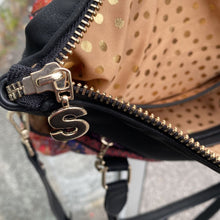 Load image into Gallery viewer, Desigual multi print handbag